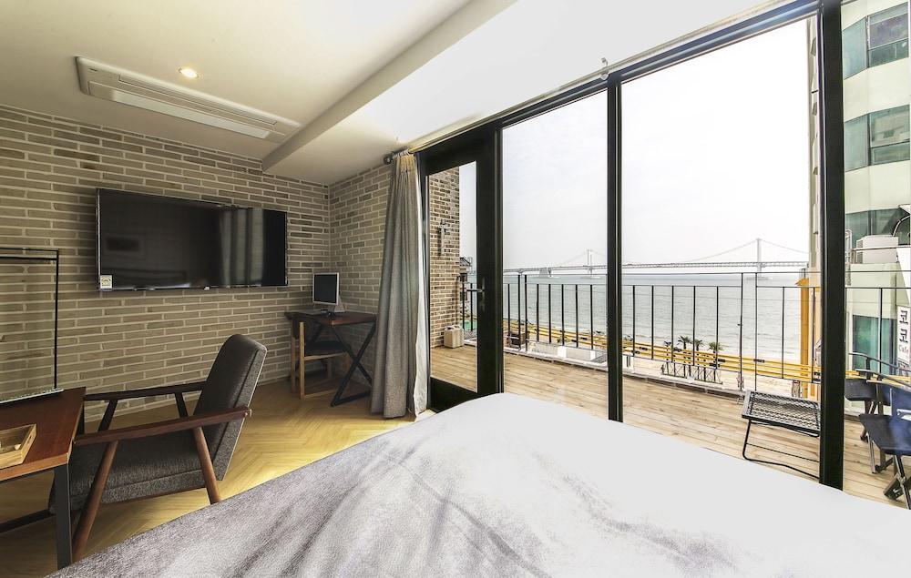 Brown Dot Hotel Gwangan Beach Busan Eksteriør billede