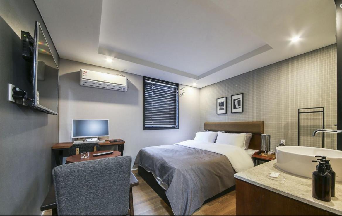 Brown Dot Hotel Gwangan Beach Busan Eksteriør billede
